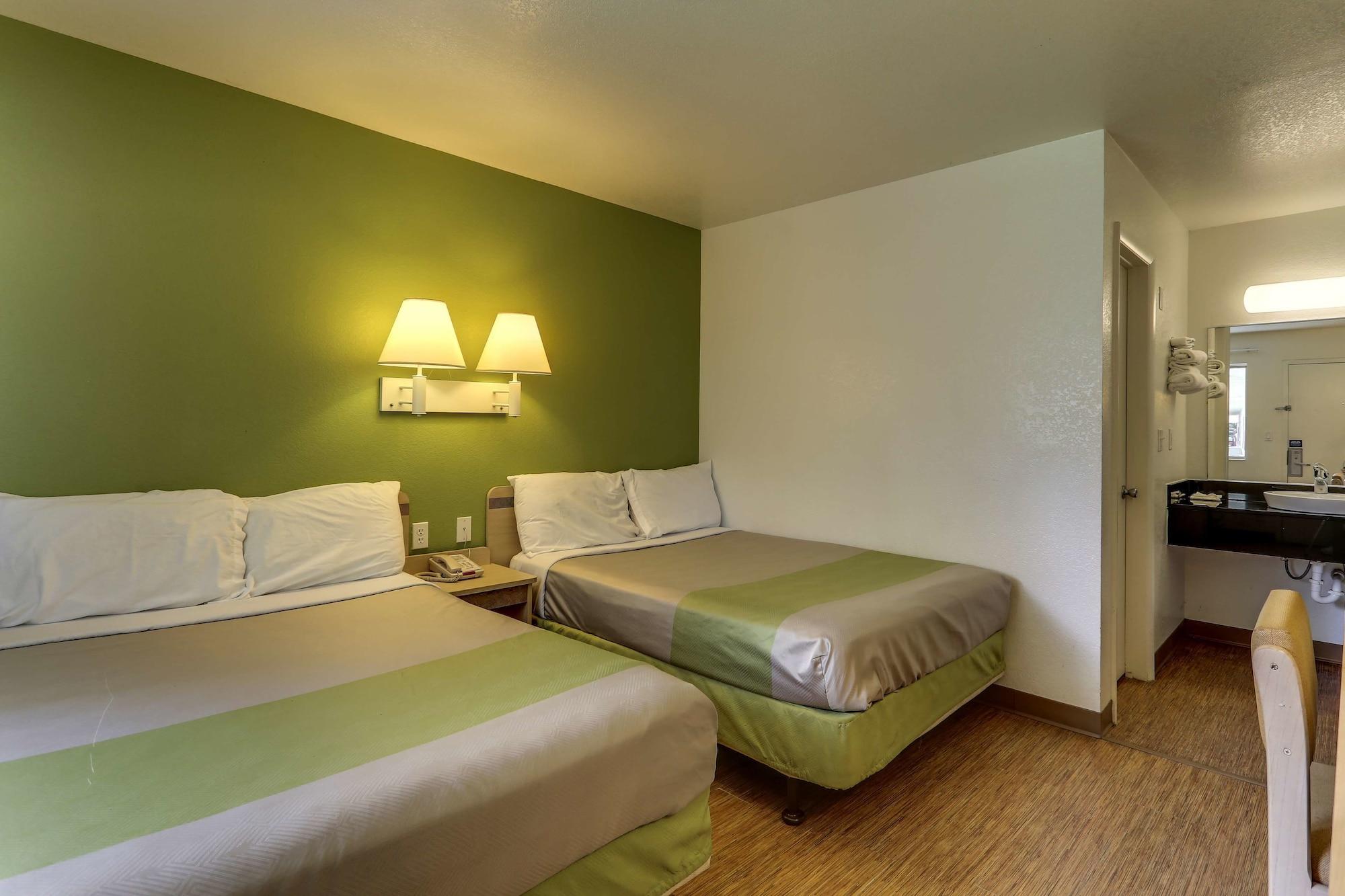 6-port Allen, La - Baton Rouge Hotel