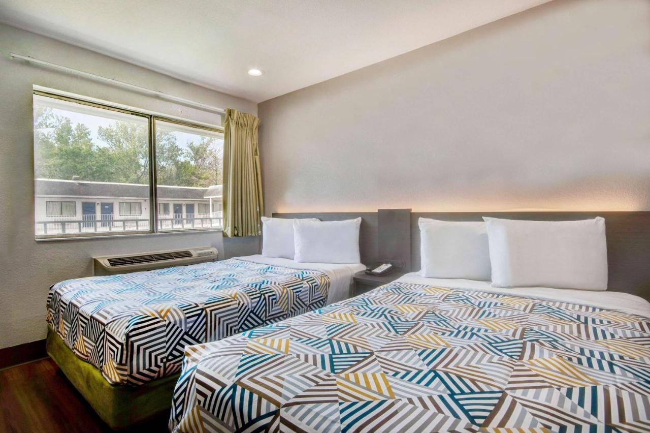6-port Allen, La - Baton Rouge Hotel 2*